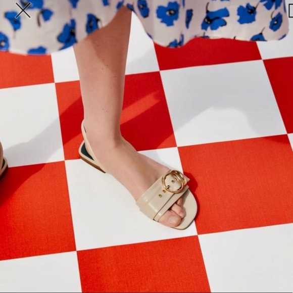 ZARA BLUE COLLECTION 100% LEATHER IVORY GOLD TONE BUCKLE SLIDES SANDALS - Picture 2 of 7